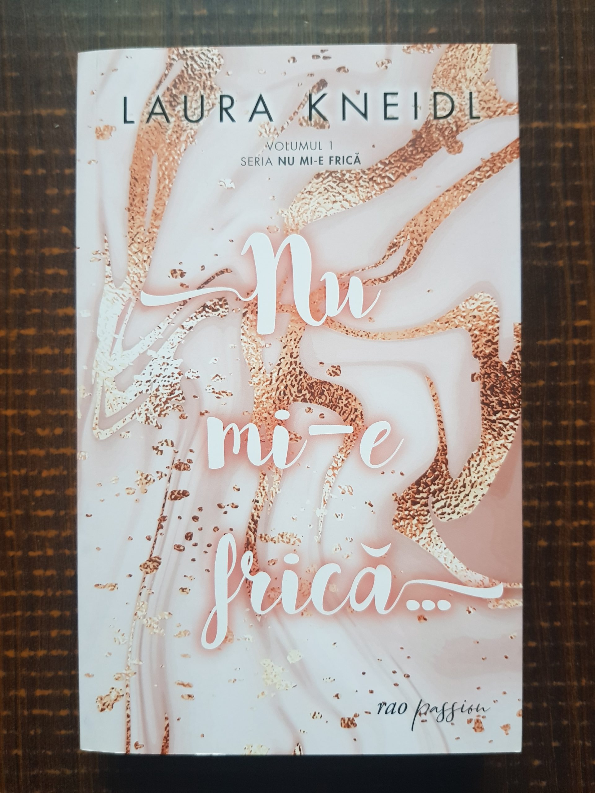 Laura Kneidl – Nu mi-e frica