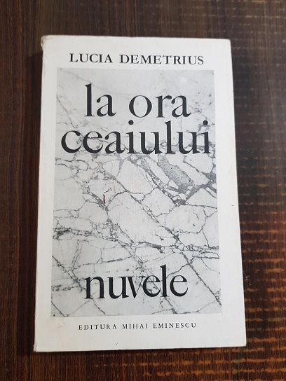 Lucia Demetrius – La ora ceaiului