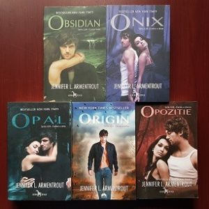 Jennifer L. Armentrout - Obsidian / Onix / Opal / Origin / Opozitie 5 volume, seria Lux