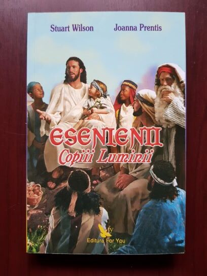 Stuart Wilson, Joanna Prentis – Esenienii copiii luminii