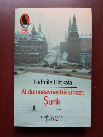 Ludmila Ulitkaia – Al dumneavoastra sincer, Surik